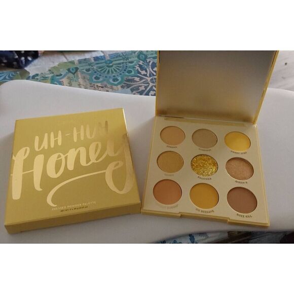 BNIB~COLOURPOP Uh Huh Honey Pressed Powder Eyeshadow Palette - Picture 2 of 5